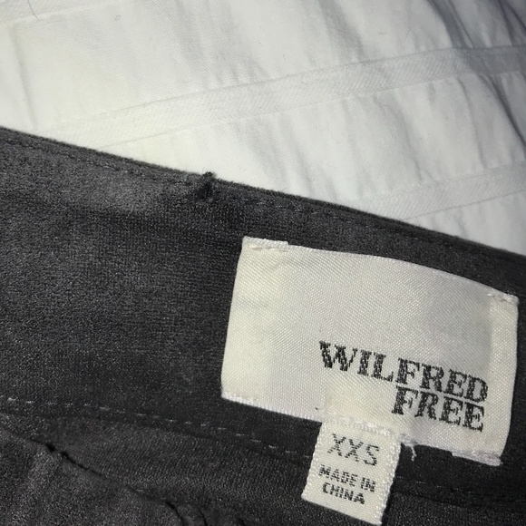 SOLD - Aritzia Wilfred Free Grey Suede Skirt - Picture 4 of 6